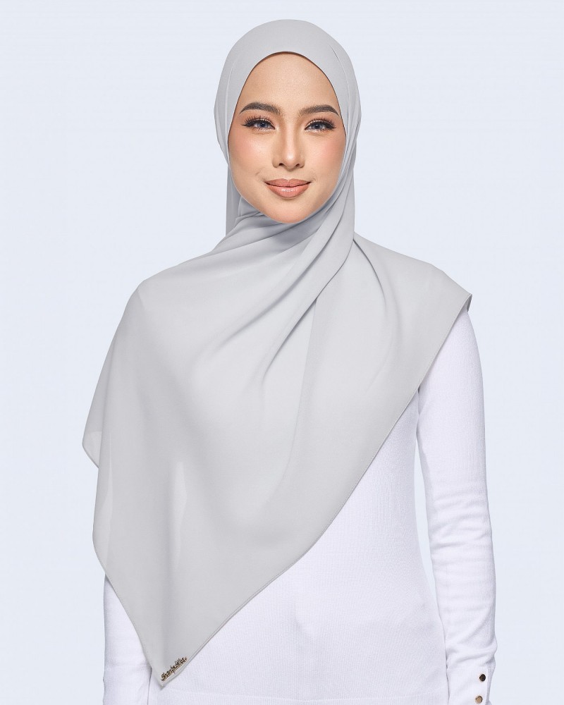 MALIQA SHAWL 2.0 IN SILVER GREY