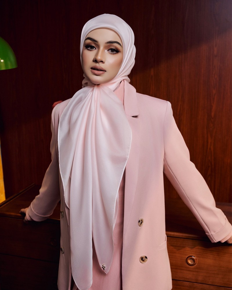 SILK ORGANDY IN SOFT BLUSH